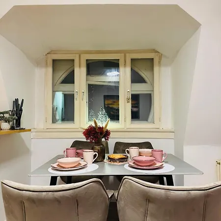 Charmantes Altstadt-juwel An Der Elbe Apartment Wedel