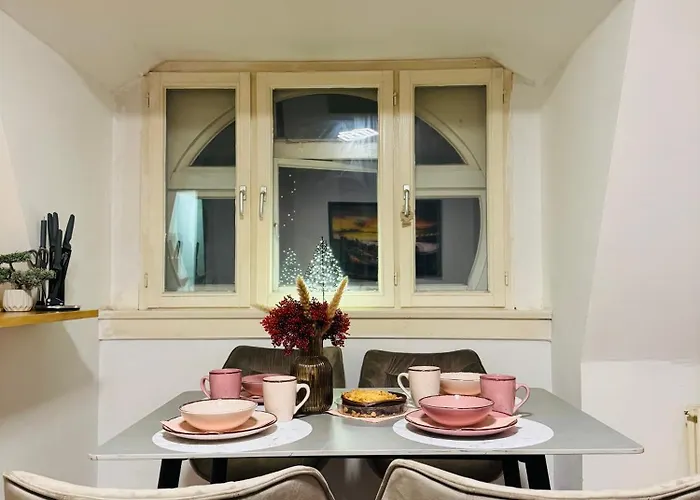 Charmantes Altstadt-juwel An Der Elbe Appartement Wedel